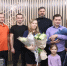 Глава города Дзержинска Михаил Клинков поздравил семью первого ребёнка, родившегося в 2025 году - Администрация г. Дзержинск